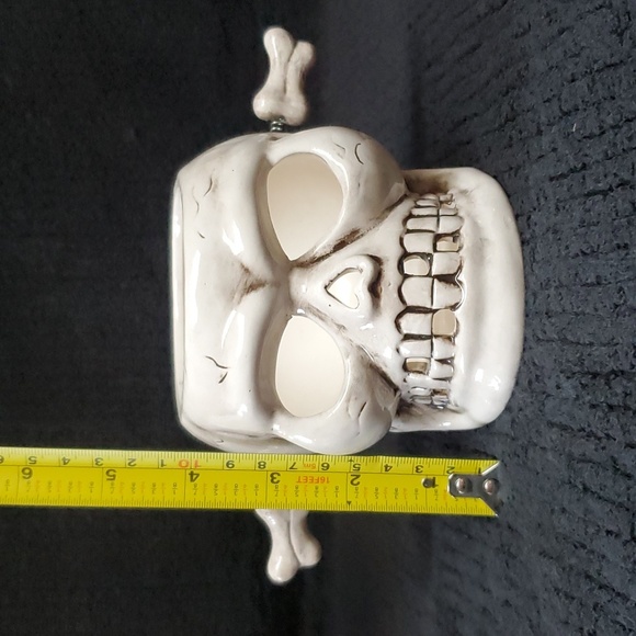 Skull Luminary Candle Holder - Picture 5 of 8
